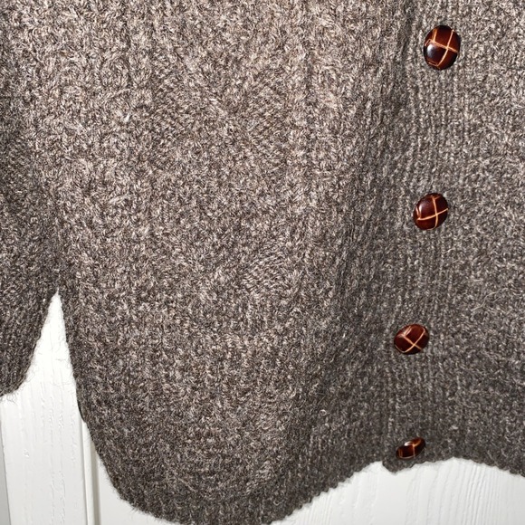 An Túirne Handknitted On The‎ Aran Islands Ireland Wool Cardigan Brown Sweater - Picture 2 of 8